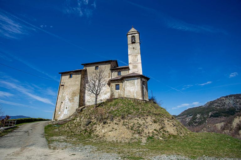 Scopri di più sull'articolo Visita a San Medardo di Peli, simbolo della Resistenza
