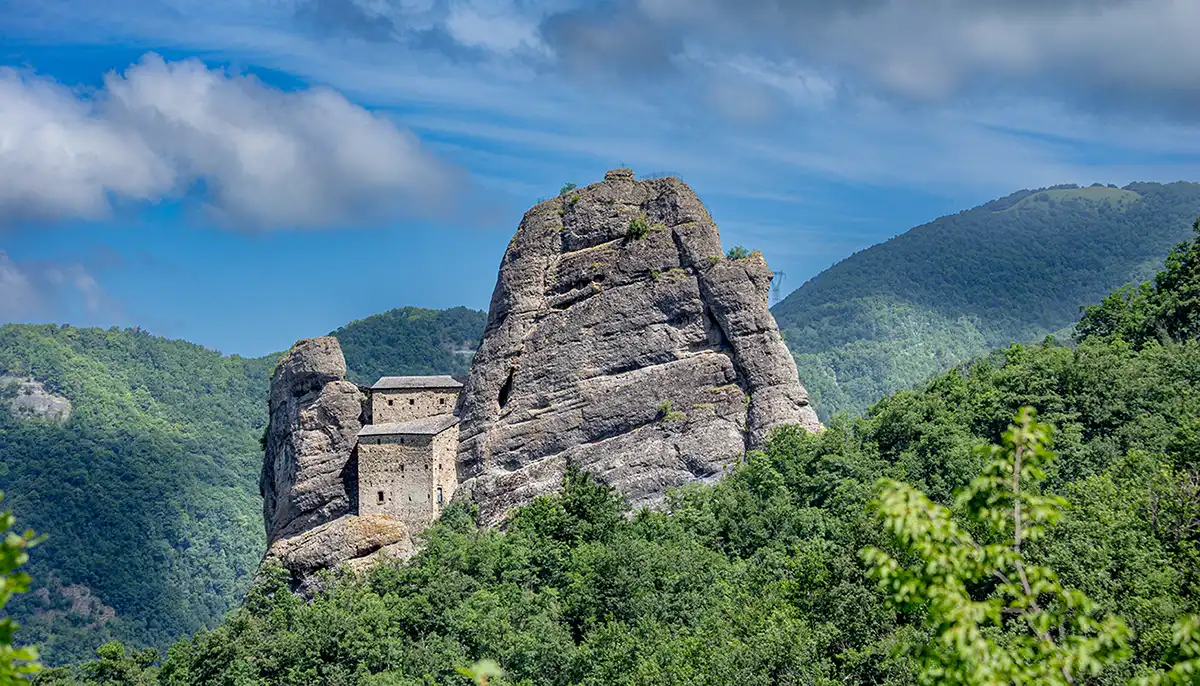 Scopri di più sull'articolo Il Castello della Pietra di Vobbia